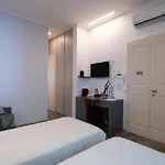 Vittorio Veneto 25 Guest house 4*