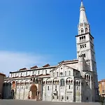Vittorio Veneto 25 Guest house 4*