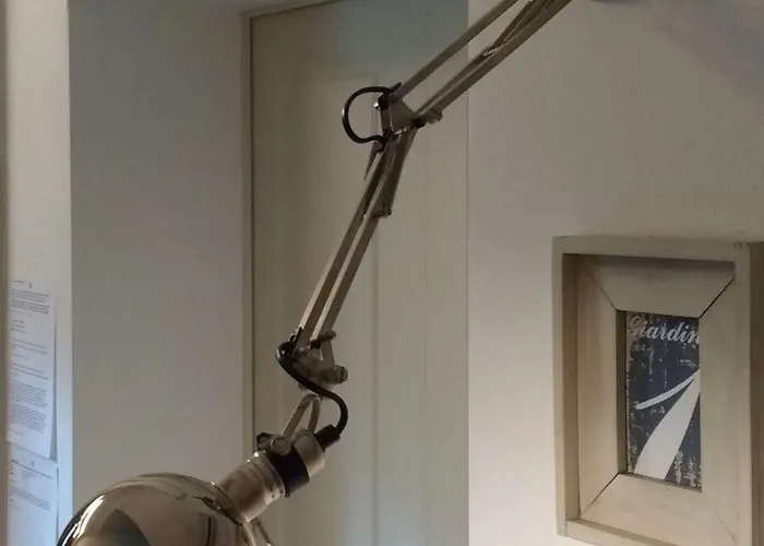 维托里奥威尼托25号旅馆 招待所 摩德纳