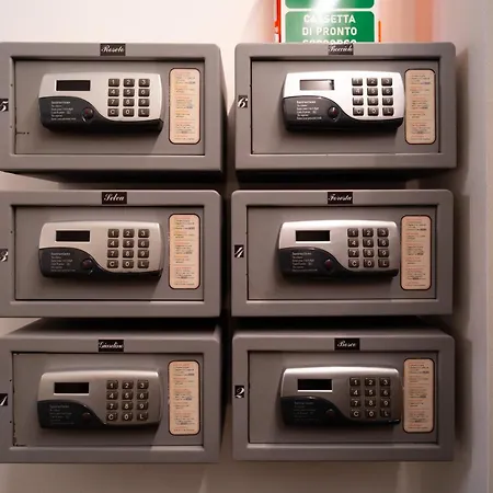 ヴィットリオ ヴェネト 25 ゲストハウス モデナ