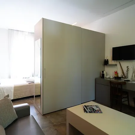 Vittorio Veneto 25 Modène