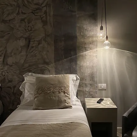 Vittorio Veneto 25 Guest house 4*